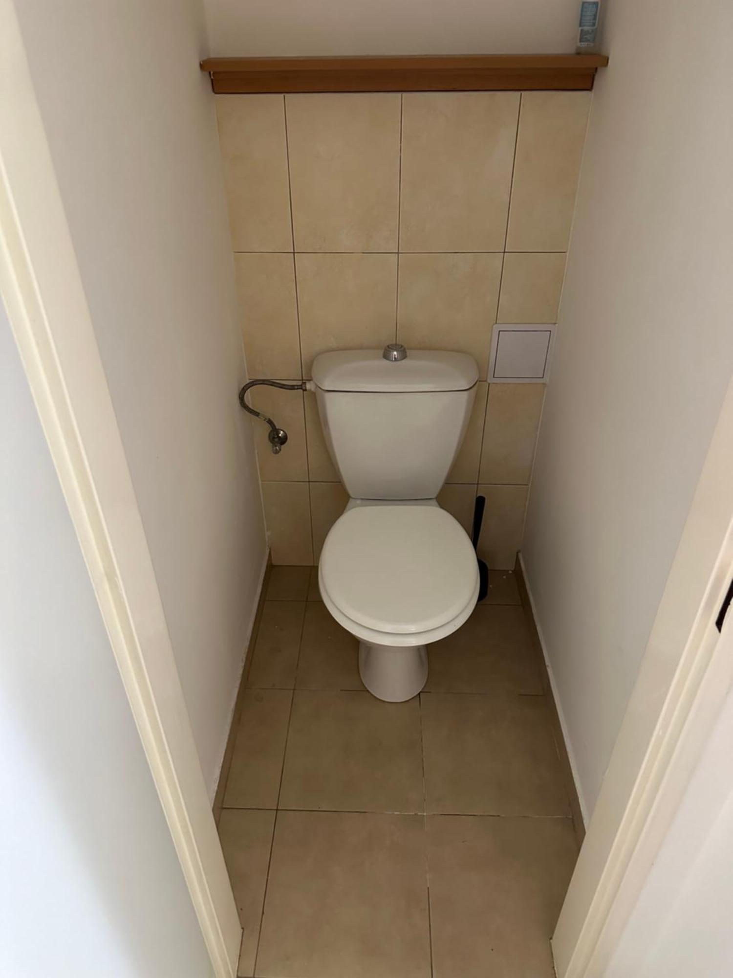 Buddha's Clubhouse - Relax With Free Parking And Breakfast * Prague